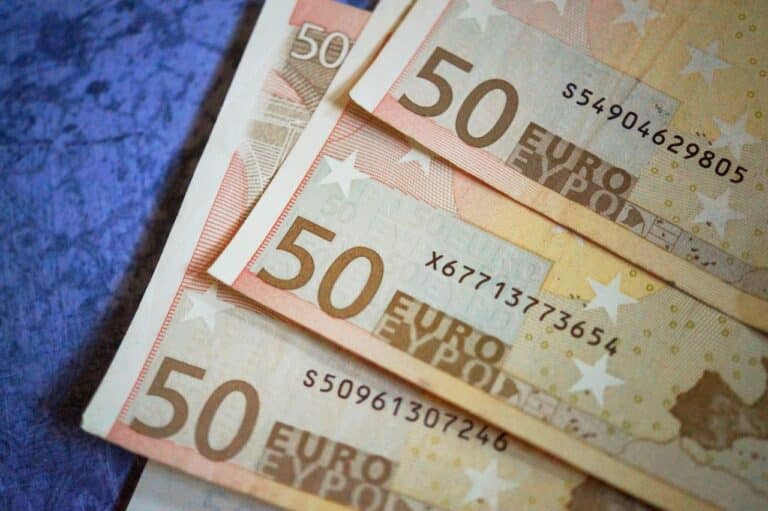 Επίδομα 300 ευρώ με αίτηση – ΕΔΩ με Taxisnet
