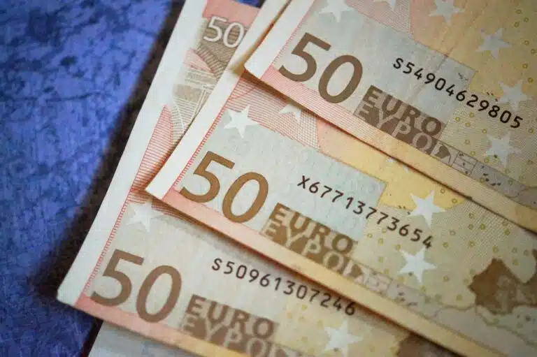 Επίδομα 300 ευρώ με αίτηση – ΕΔΩ με Taxisnet