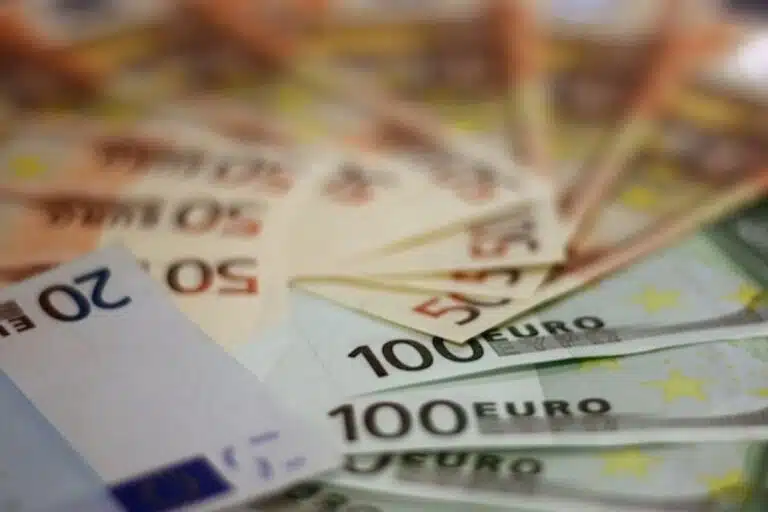 Συντάξεις Ιουλίου 2023: Τι ώρα η πληρωμή – Ημερομηνίες