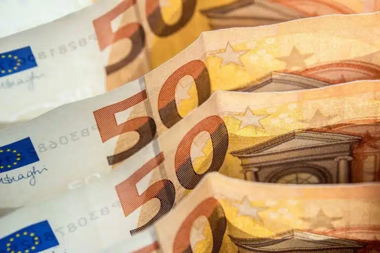 sintaxeis plirwmi ika nat dimosio