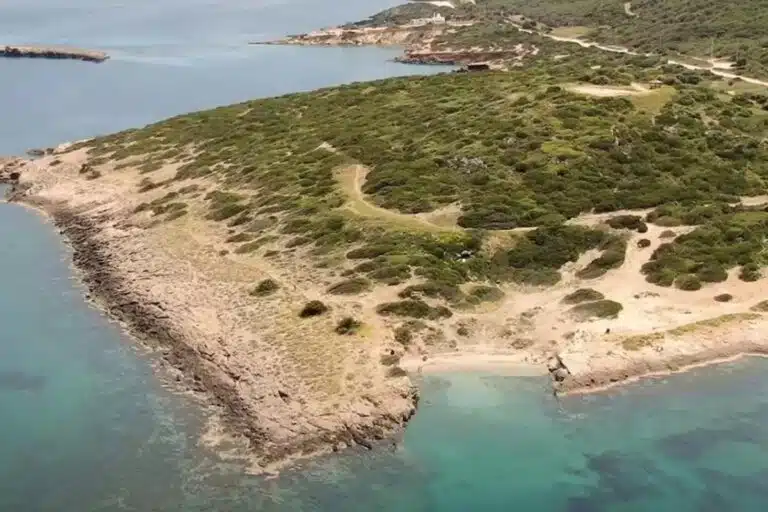 paralia attikh