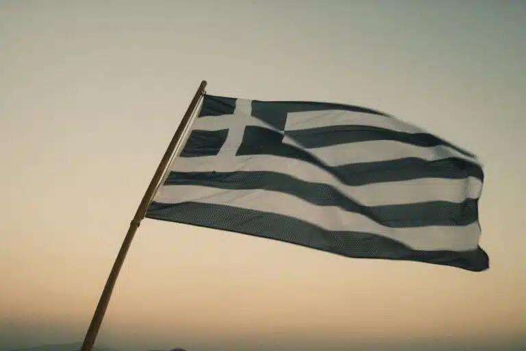 Νέα αργία πριν την 28η Οκτωβρίου: Κλειστά μαγαζιά στις 26/10