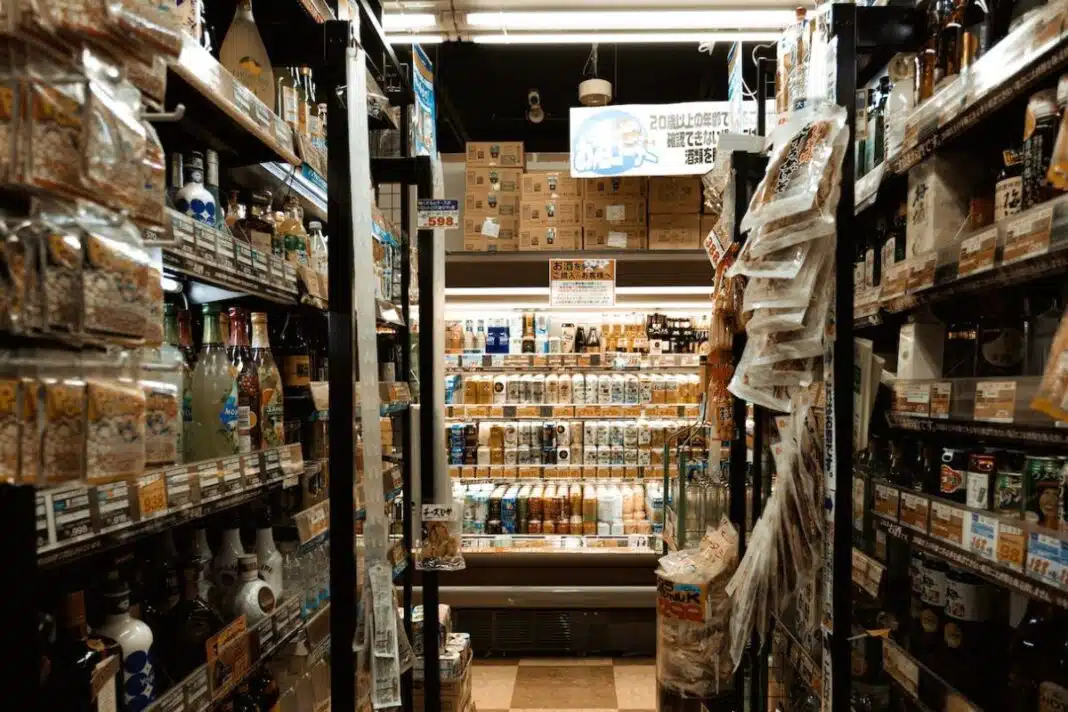 super market anoixta kuriaki wrario