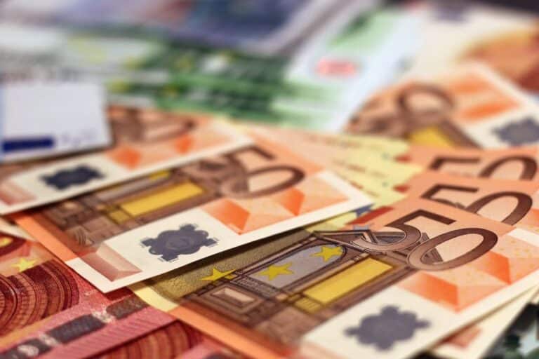 ektakto epidoma pasxa 2024 dikaiouxoi aitisi