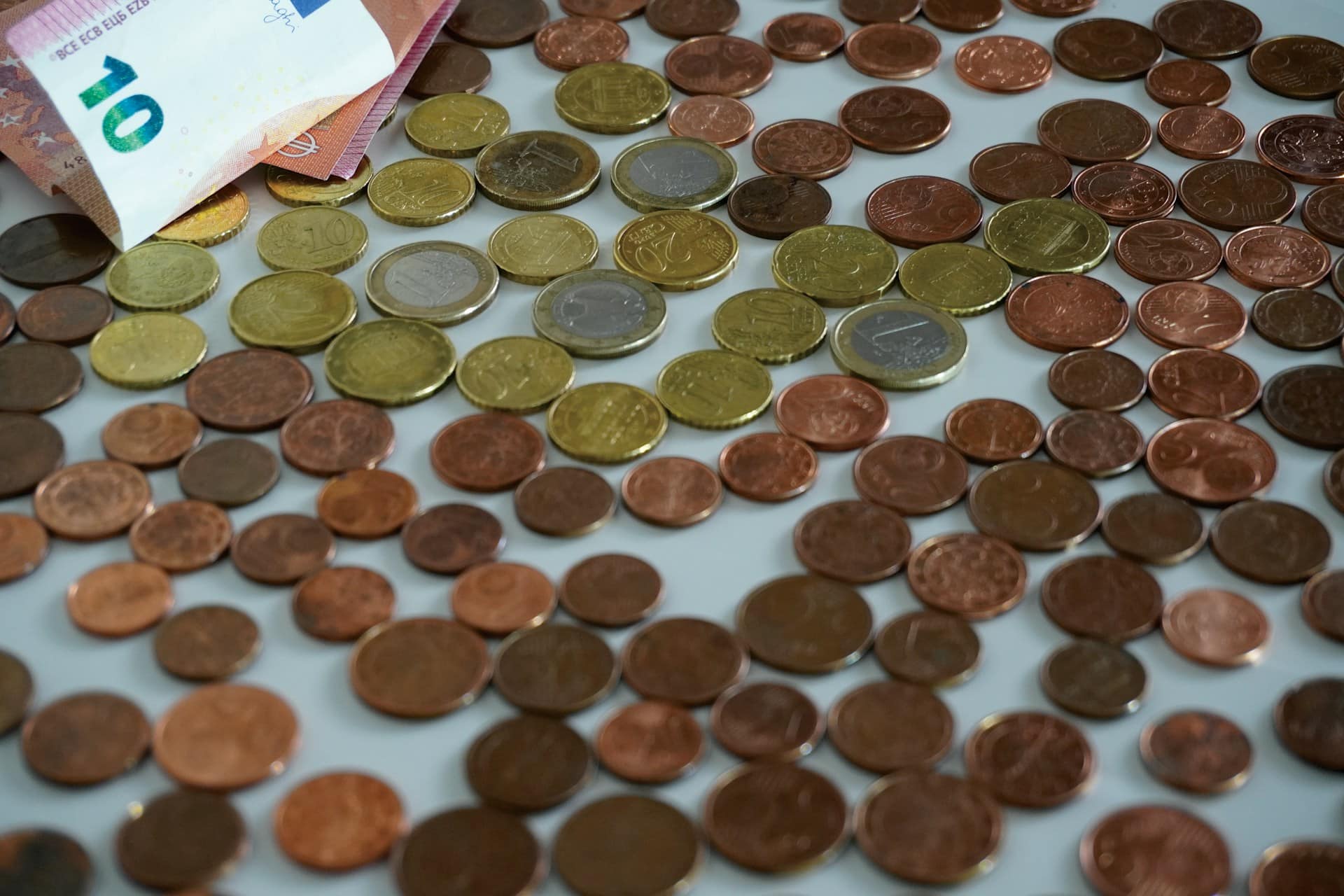 Το νέο… νόμισμα στις τράπεζες: Τι συμβαίνει στις ελληνικές